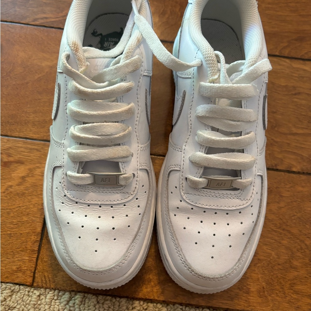 Nike AirForce 1LE - white